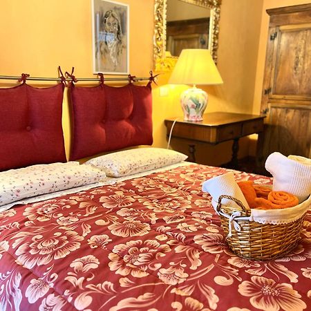 Storico Loft Nel Cuore Di ลุคคา ภายนอก รูปภาพ