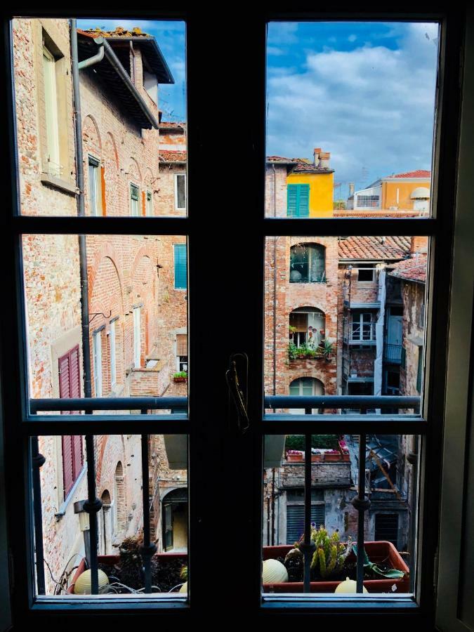 Storico Loft Nel Cuore Di ลุคคา ภายนอก รูปภาพ