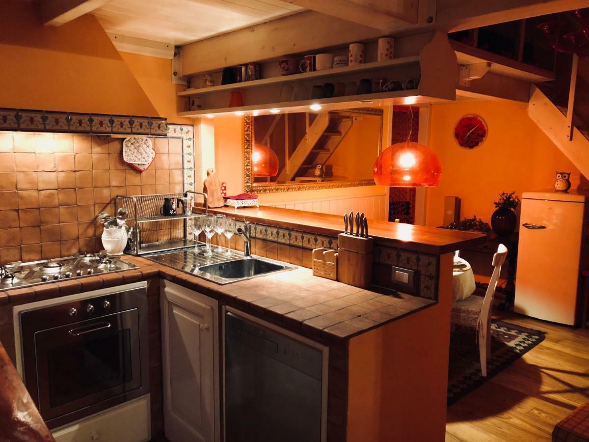 Storico Loft Nel Cuore Di ลุคคา ภายนอก รูปภาพ